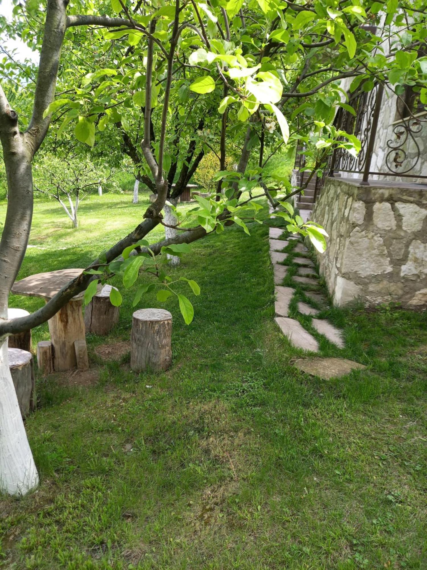 Guest House Ijevan'S Garden Exterior foto